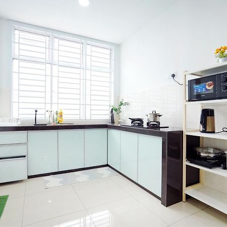 Desaru Ktv Mickey Theme By Joyfully 29M6 Villa Bandar Penawar Bagian luar foto